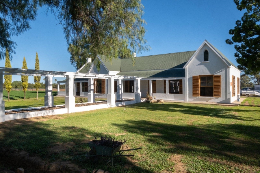 4 Bedroom Property for Sale in Adendorp Eastern Cape